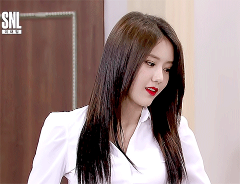 
AOA사태 초아와 더불어 재평가되는 멤버.gif
