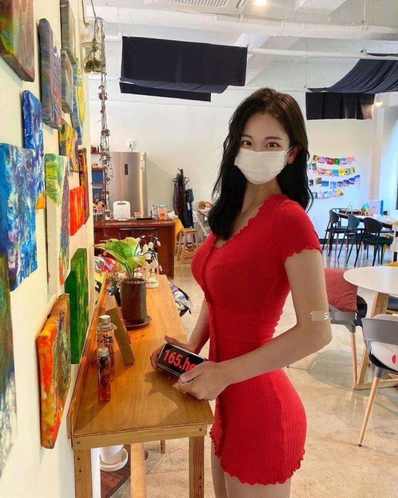 
레깅스 입고 등산하는 누나
