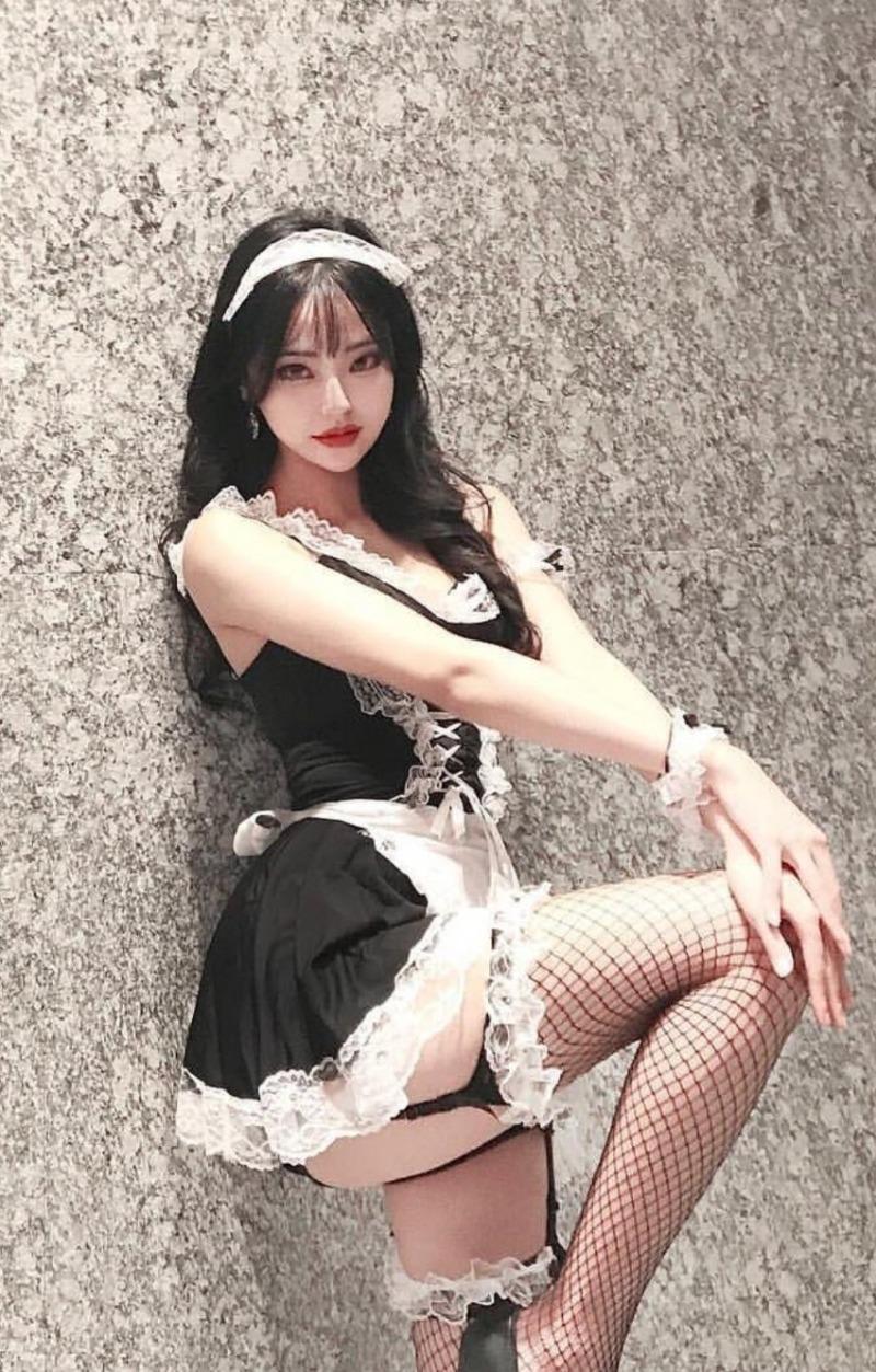 
코스프레의 정점 메이드복
