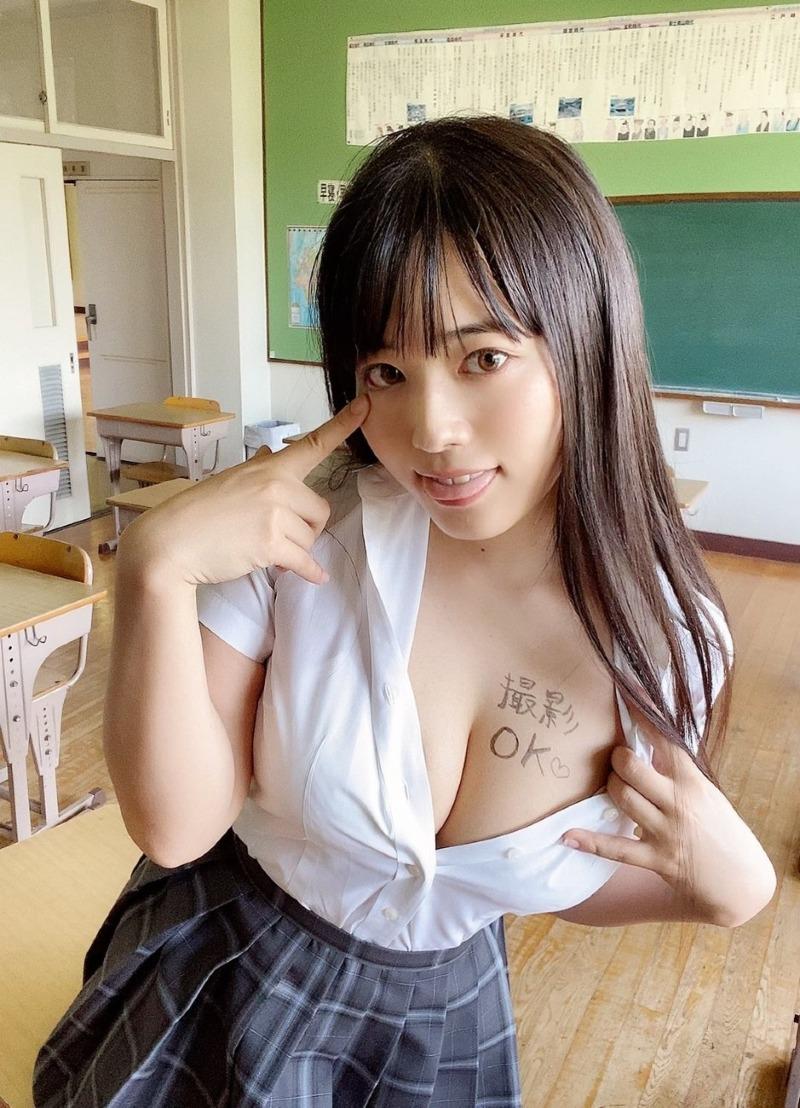 
풍만한 매력
