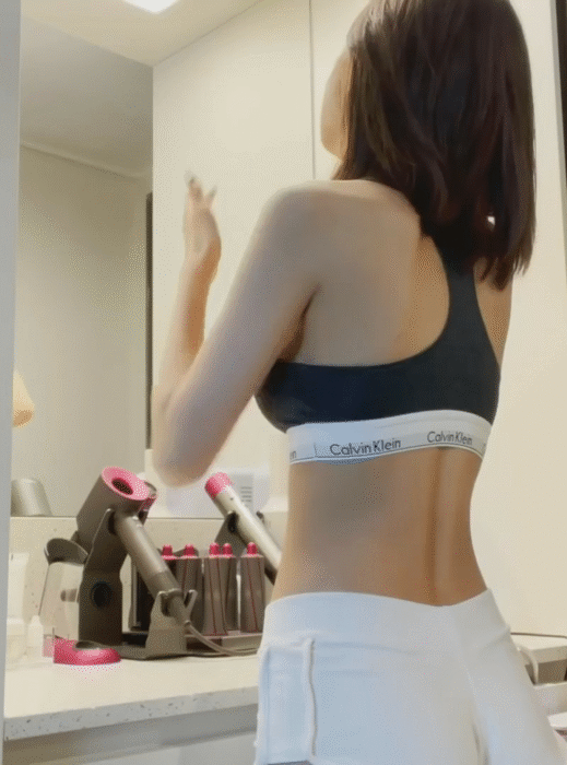 
ㅇㅎ] 이사짐 정리하는 ㅊㅈ
