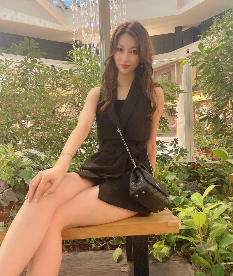 
목요일 아침의 다리
