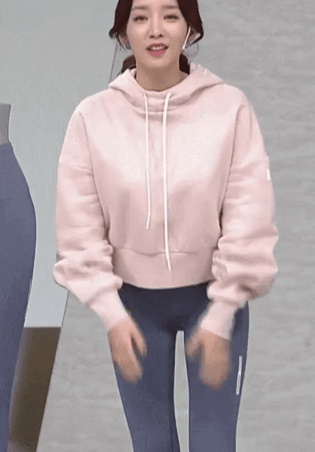 
쇼호스트가 마르고 다리가 이뻐야 되는 이유
