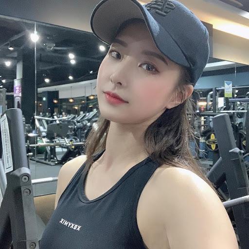 
운동녀
