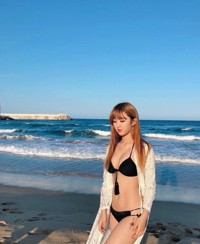 
롸킷걸
