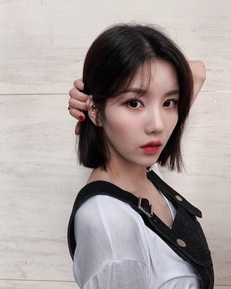
오늘 권은비 생일이래요
