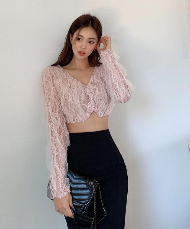 
이쁜 한국 누나
