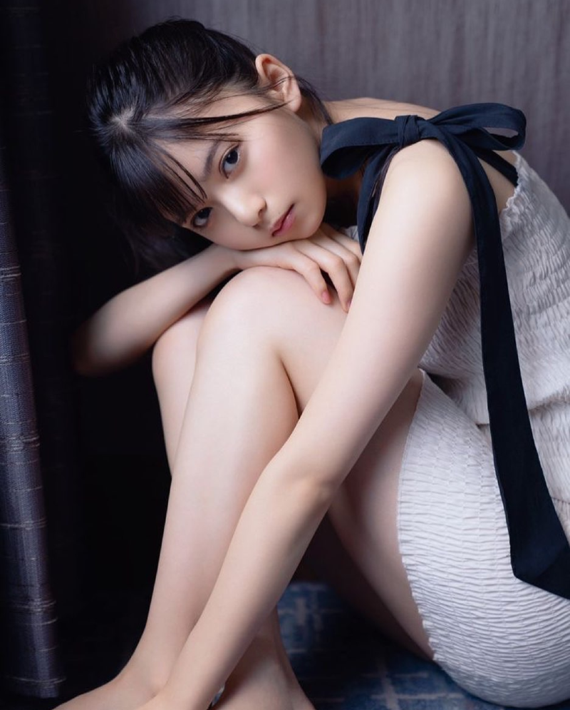 발 스타킹 신은 사진도 음란사진임??? 왜 삭제되는거지???