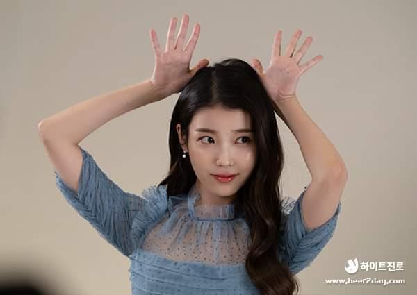 
[스압] 진로에서 올린 미공개 아이유 사진.jpg
