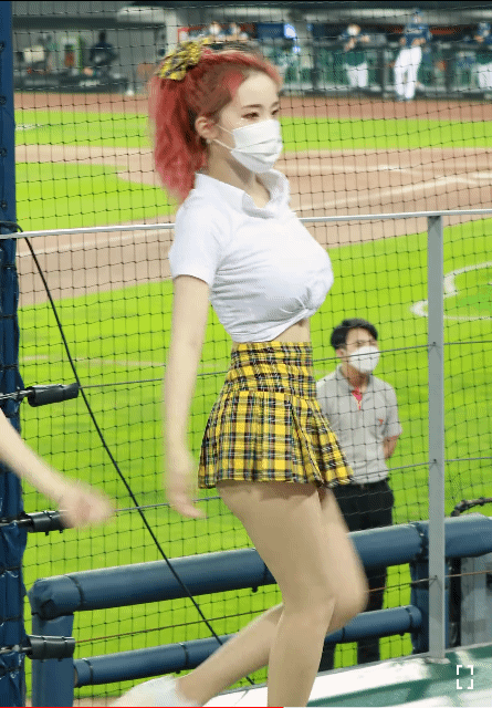치어리더 팬서비스