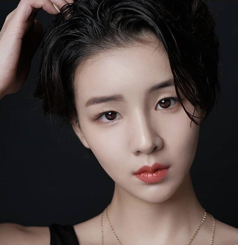 숏컷이 잘 어울리는 휘트니스 언냐+_+;;;