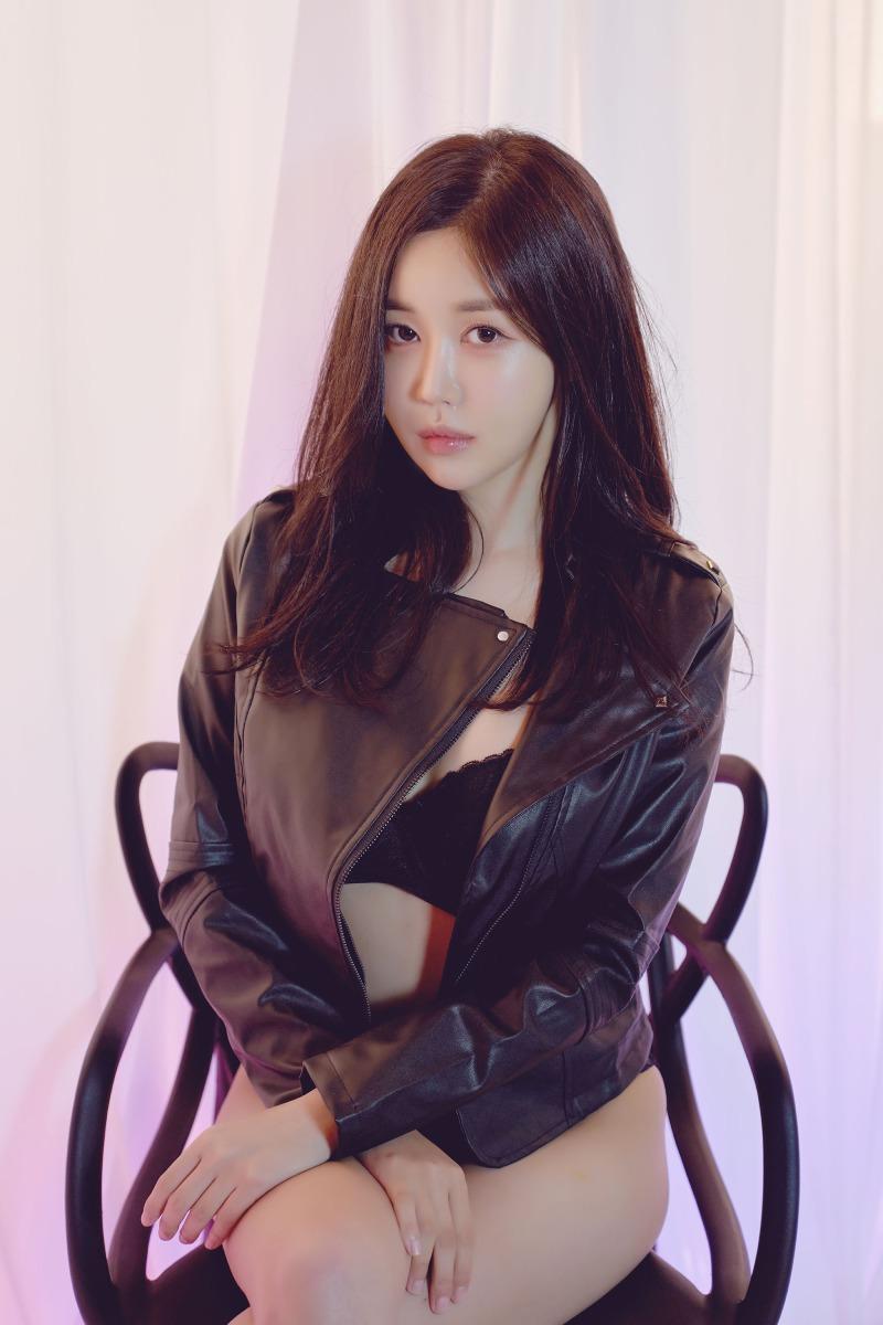 
누구 닮은거 같은데...
