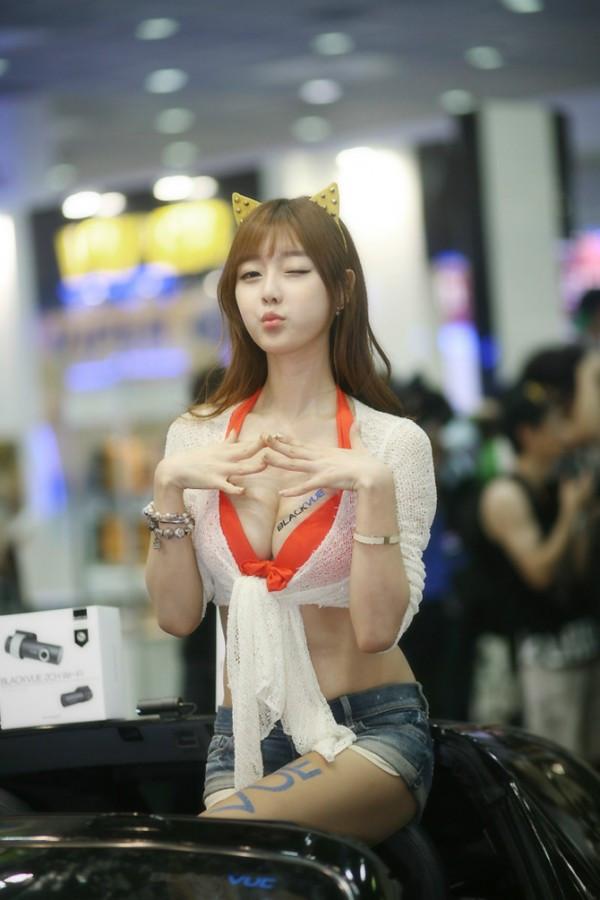 
레이싱모델 최슬기
