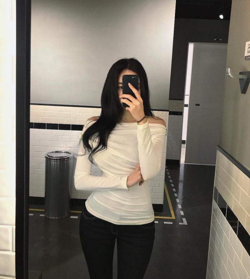 
이눈나 은근 좋지 않냐
