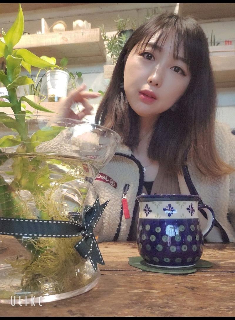 
엄청 미인
