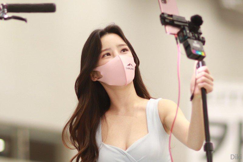 
즐감 하세요
