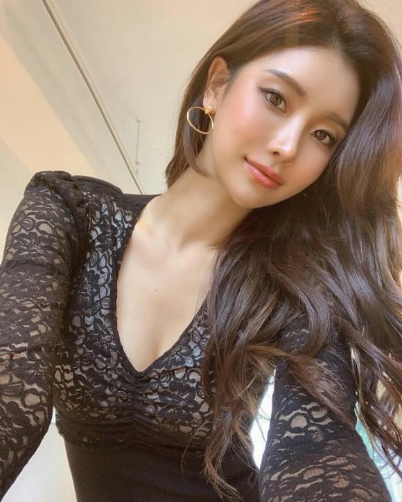 
피팅모델 박다현
