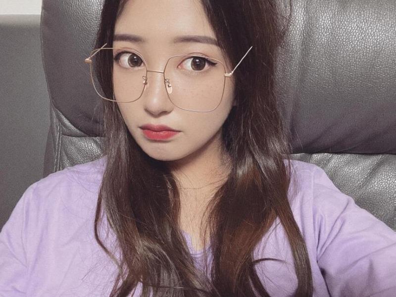 
래일이면 불금인데 누구랑노니~~~
