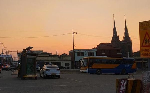 
논산 여교사 사건 충격에 과거 유사사건 재조명… 초등학생 男제자에 